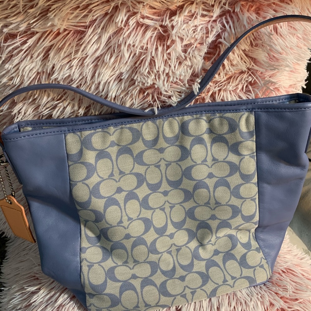 Coach shoulder bag